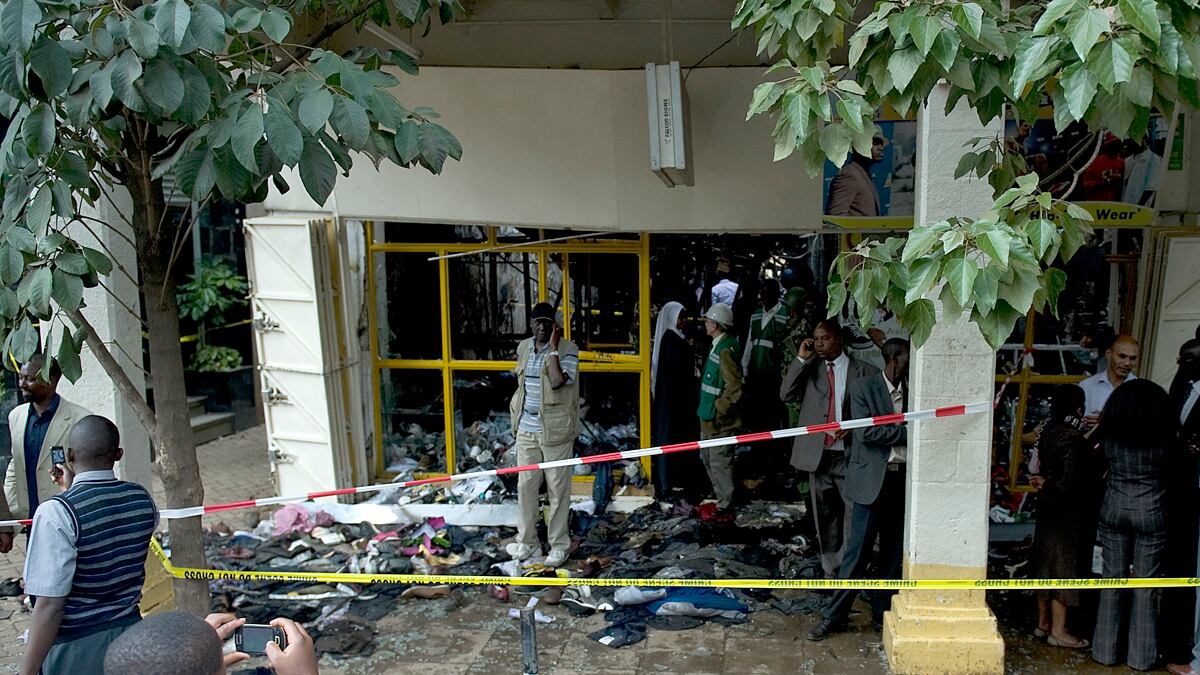 cheats/2012/05/28/33-wounded-in-kenya-blast/nairobi-explosion-cheat_wasvjf