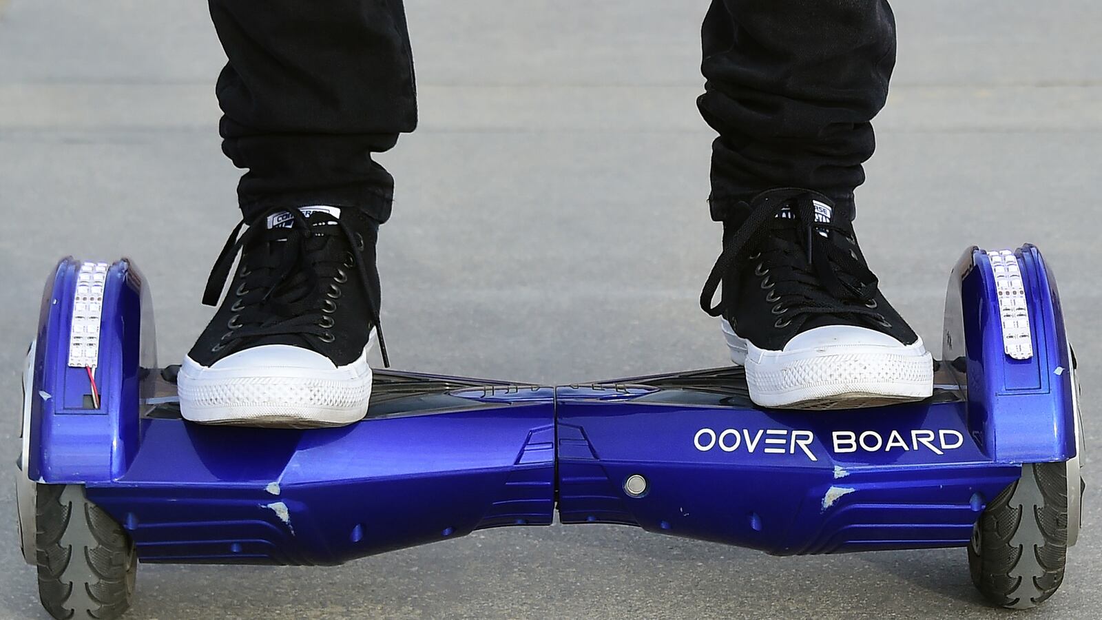 cheats/2015/12/29/california-bans-kids-hoverboarding-on-street/151229-hoverboard-cheat_ubnyqj