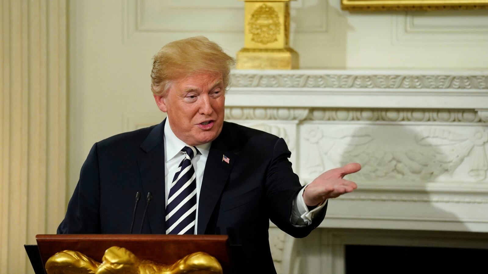 180606-trump-hurricane-harvey-rescues-cheat_bt3qcd