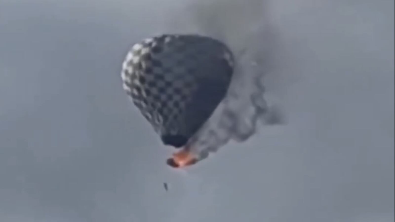 A chilling video shows the final moments of a man who fell to his death after saving two people from a burning hot air balloon during a festival in Zacatecas, Mexico, on May 11, 2025.