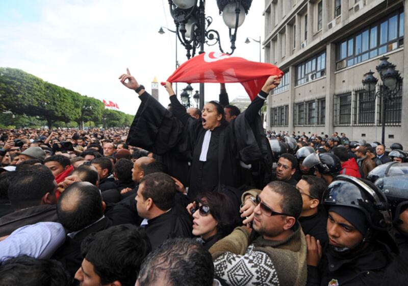 galleries/2011/01/15/tunisia-riots/tunisia-riots-3_lyrtak
