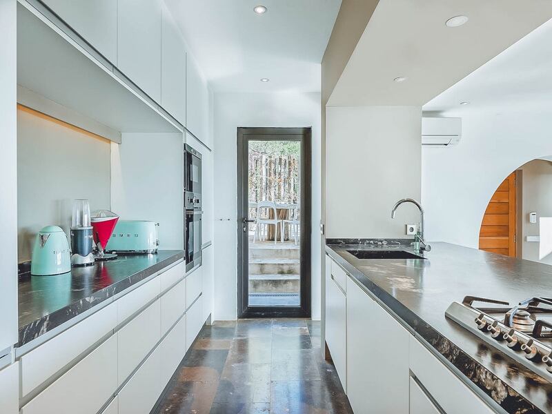 220407-omg-villa-madison-09_scabkq