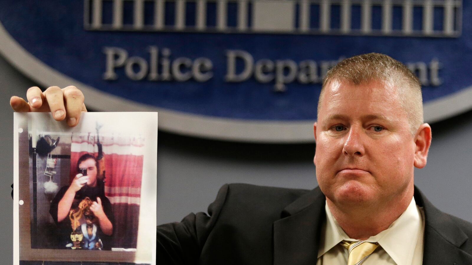 cheats/2013/08/21/georgia-shooter-had-500-ammo-rounds/130821-georgia-shooter-2_lvkyik