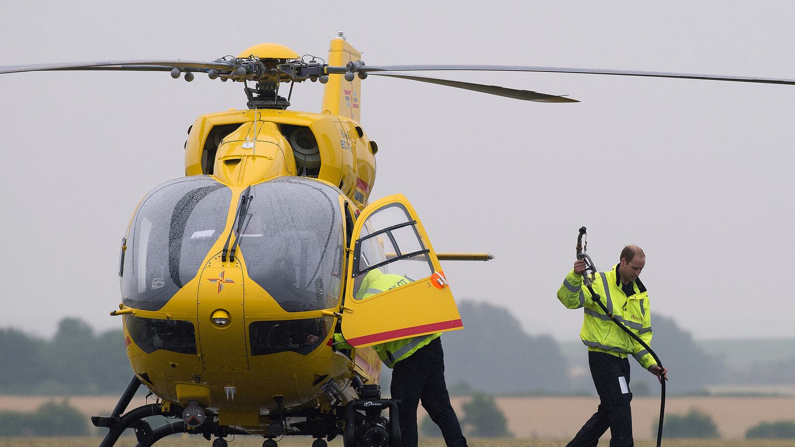 articles/2015/07/13/prince-william-i-might-be-a-helicopter-pilot-forever/150713-sykes-william-helicopter-tease_ynbbdb