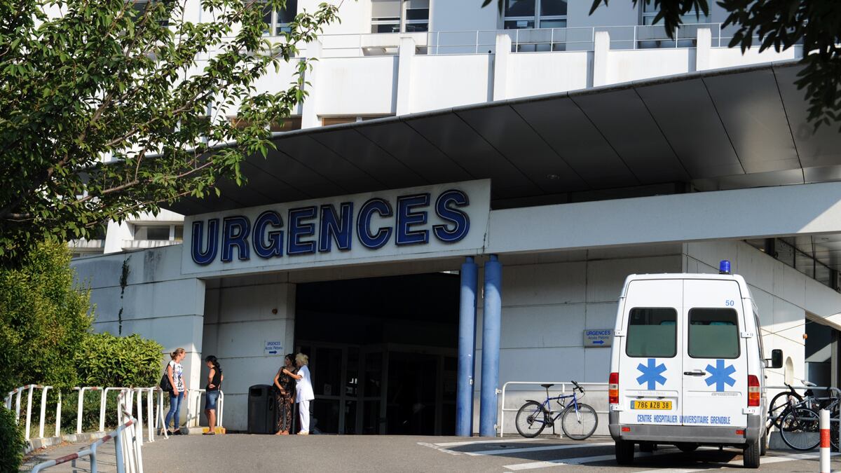 cheats/2012/09/09/alps-shooting-survivor-out-of-coma/shooting-alps-girl-out-coma-cheat_v2gfvn