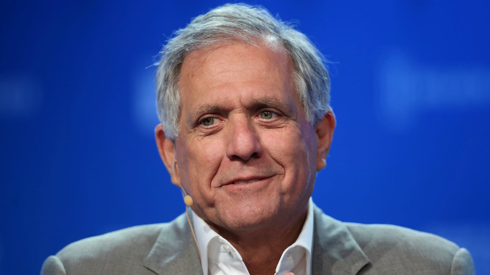 180909-les-moonves-stepping-down-cheat_iwsecg