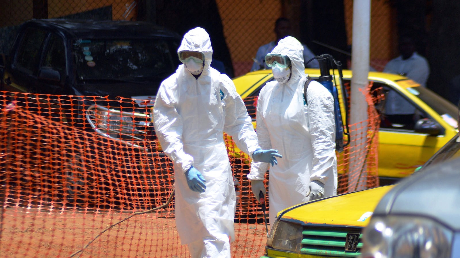 articles/2014/07/28/two-americans-have-now-been-diagnosed-with-ebola-in-record-outbreak/140623-sepkowitz-ebola-tease_e9pbb6