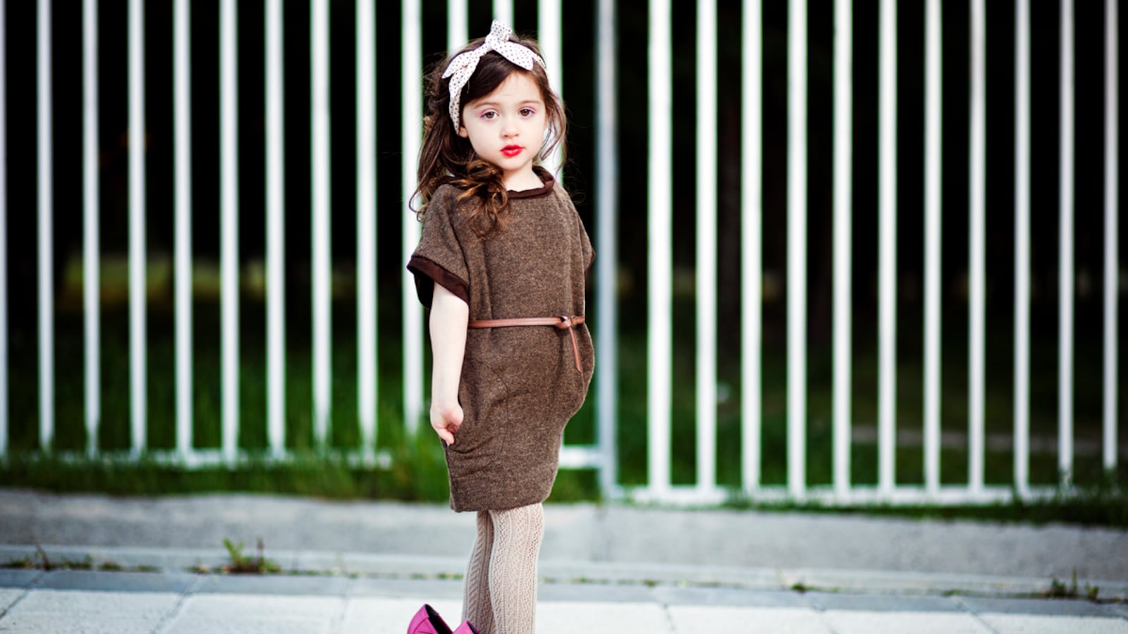 articles/2012/01/11/girl-land-caitlin-flanagan-feminist-agitator-takes-on-adolescent-girls/girl-land-book-bennett_glehpf