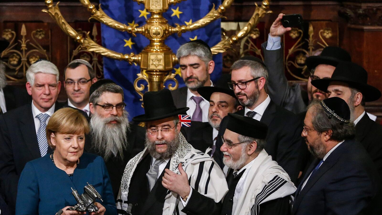 articles/2016/06/11/donald-trump-could-learn-a-thing-or-two-about-tolerance-from-his-ancestral-homeland/160611-schager-german-jew-tease_jerjip