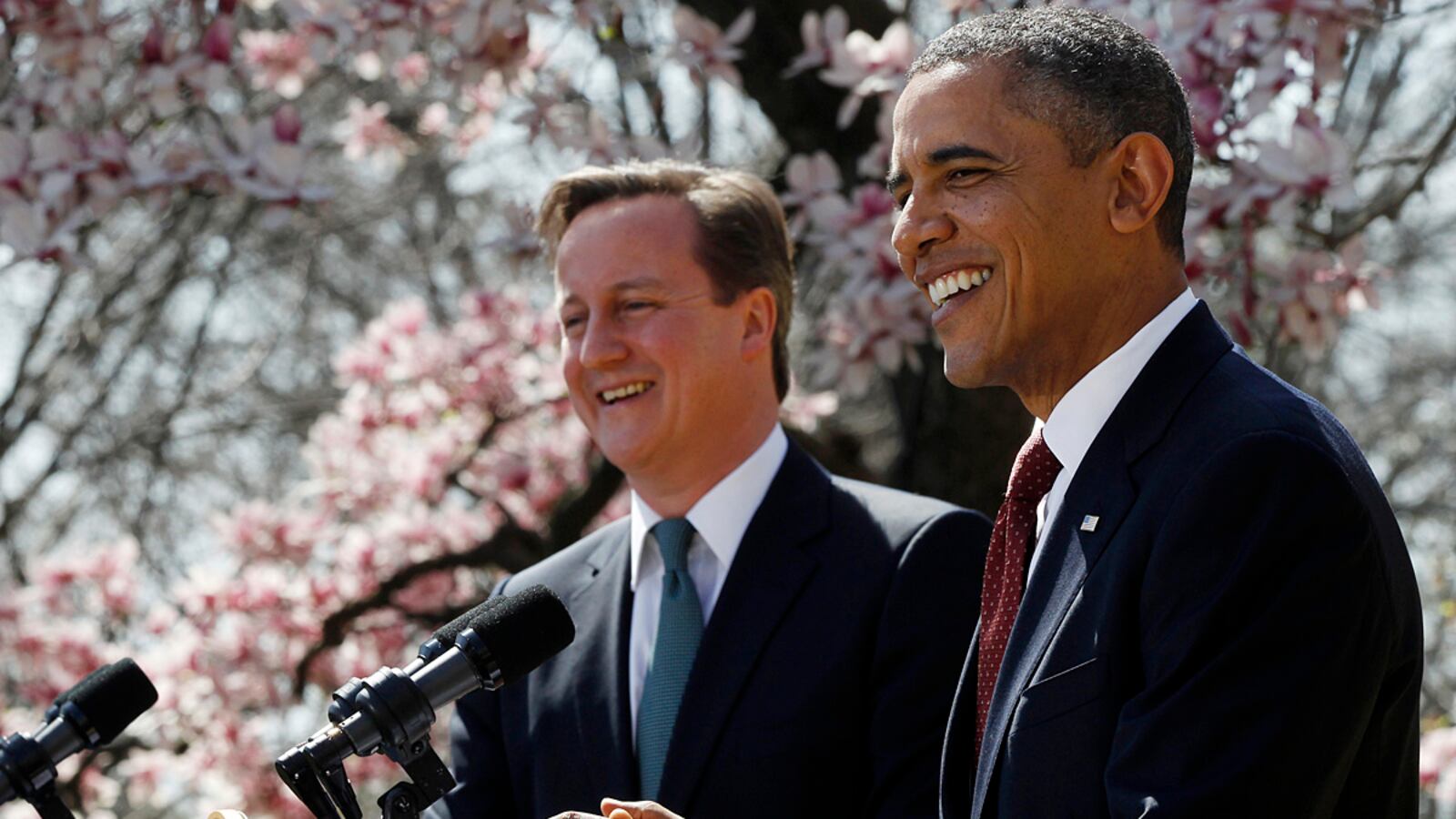 articles/2012/03/14/president-obama-and-prime-minister-david-cameron-share-a-symbolic-make-nice-moment/cameron-obama-presser-clift_g5otwg