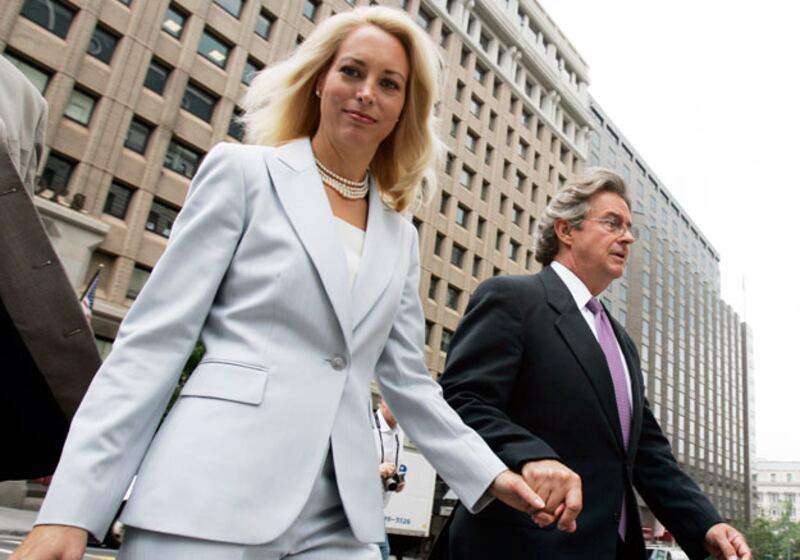 galleries/2010/07/22/salt-s-spy-style/spies---plame_b675xu