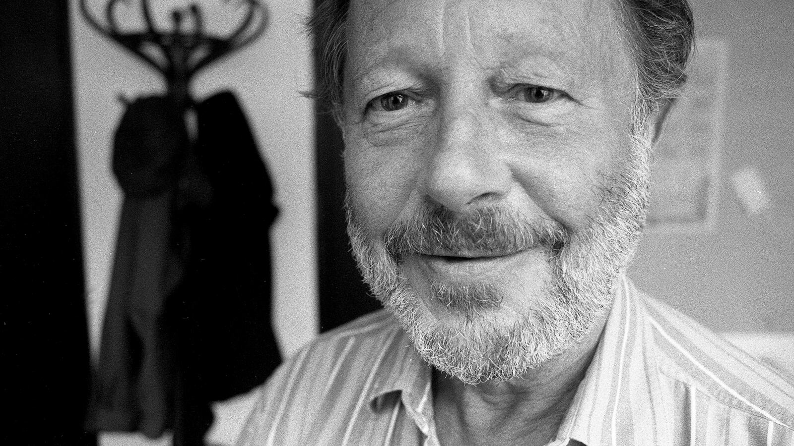 181126-jones-Nicolas-Roeg-tease_udqtzs