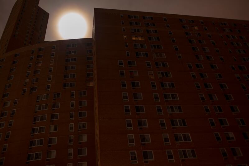 galleries/2012/11/03/manhattan-s-darkest-nights-sandy-s-aftermath-photos/powerless-manhattan-ben-baker-photos-10_kaokd3