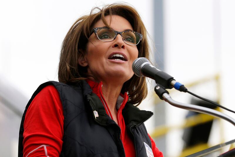 articles/2013/11/16/sarah-palin-serves-up-a-healthy-serving-of-venom-in-her-christmas-book/131114-palin-christmas-book-cottle-tease_x4p90a