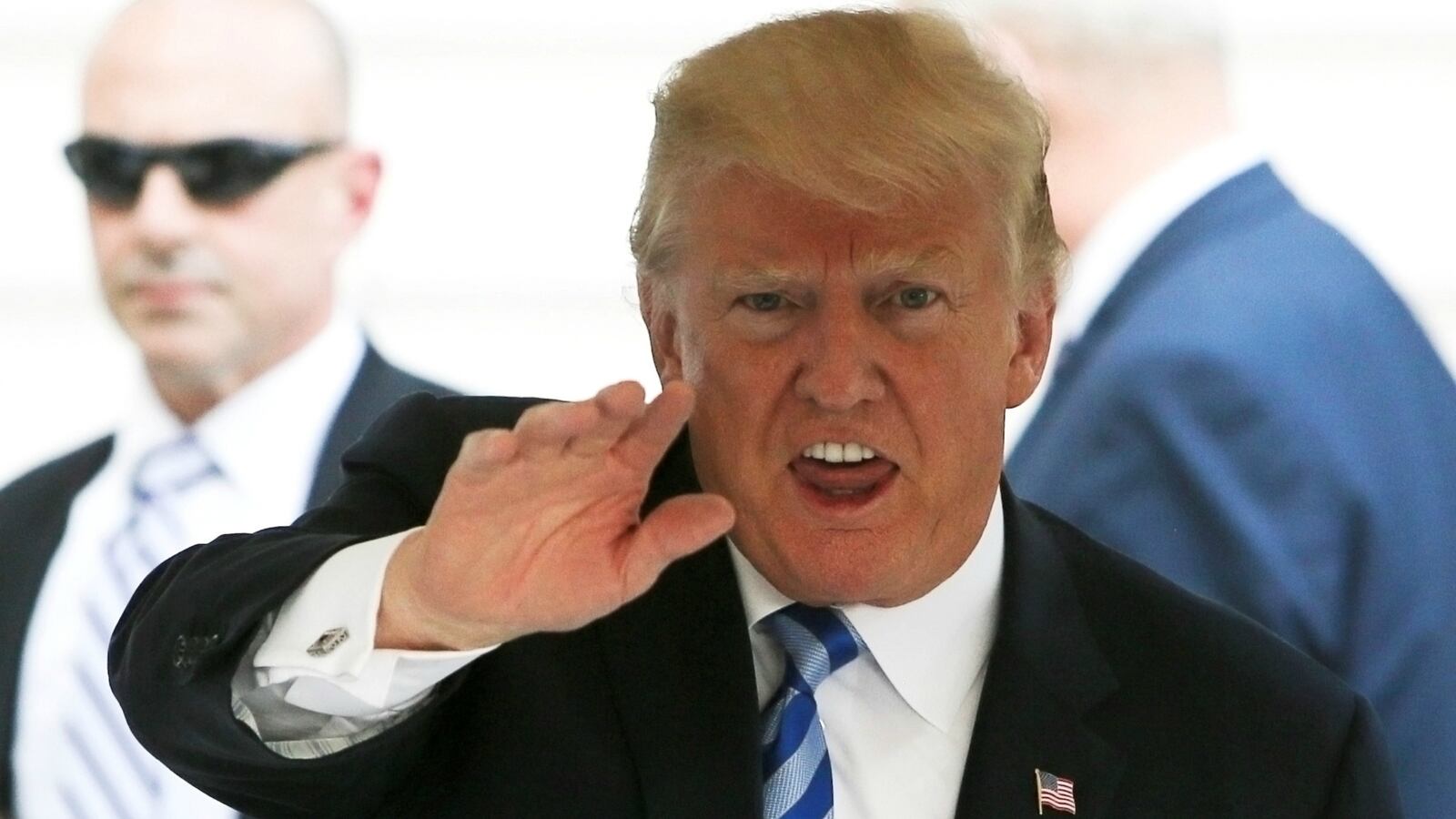 180505-trump-nra-speech-london-cheat_qmihbs