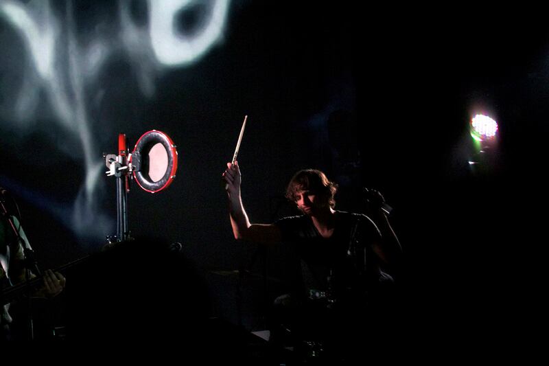 galleries/2012/03/31/gotye-performs-at-new-york-city-s-webster-hall-photos/gotye-performs-2.jpg_logti8