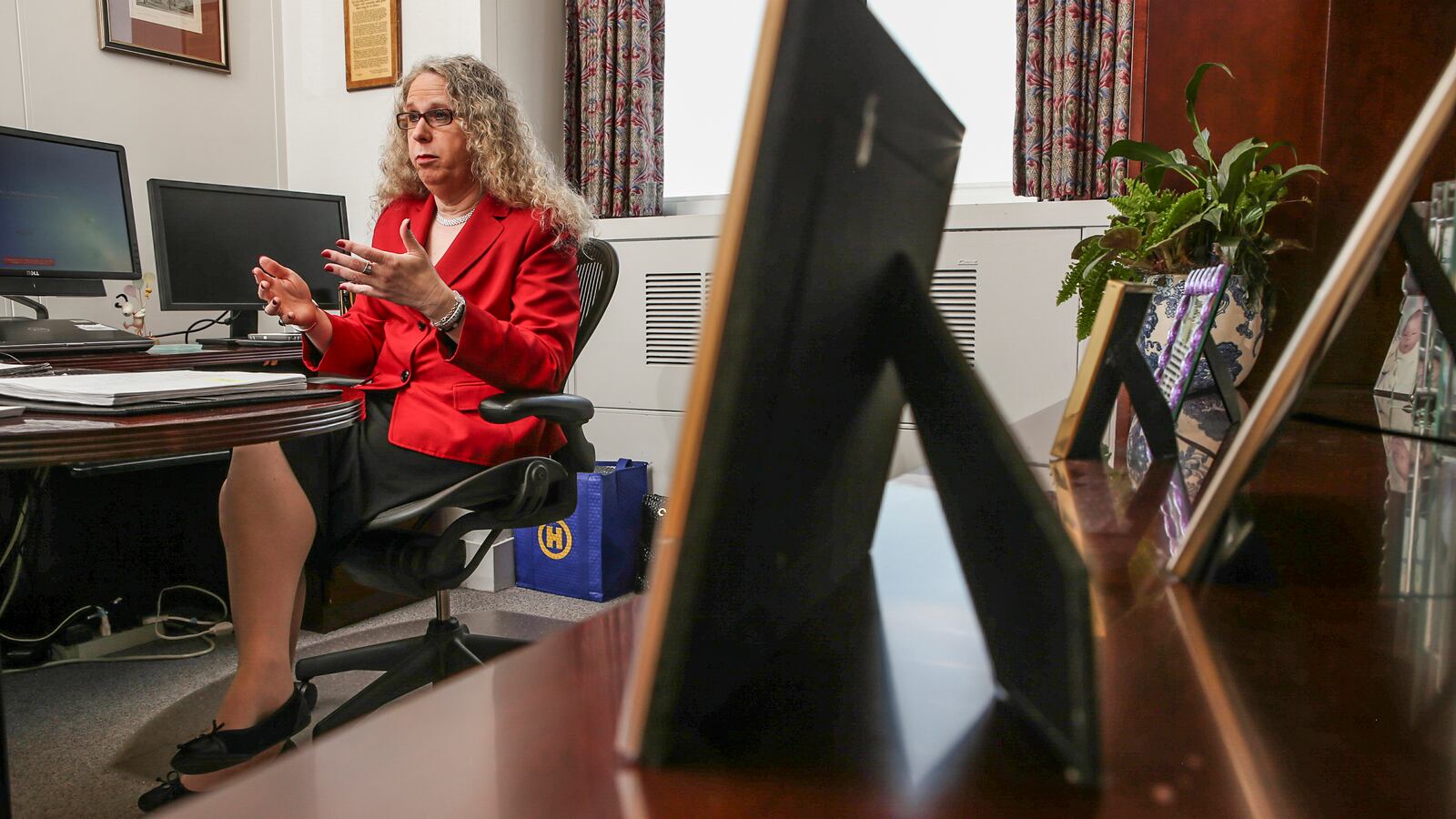 2015-06-04T120000Z_1042161147_TM3EB550YHV01_RTRMADP_3_USA-PENNSYLVANIA-TRANSGENDER_cucp1v