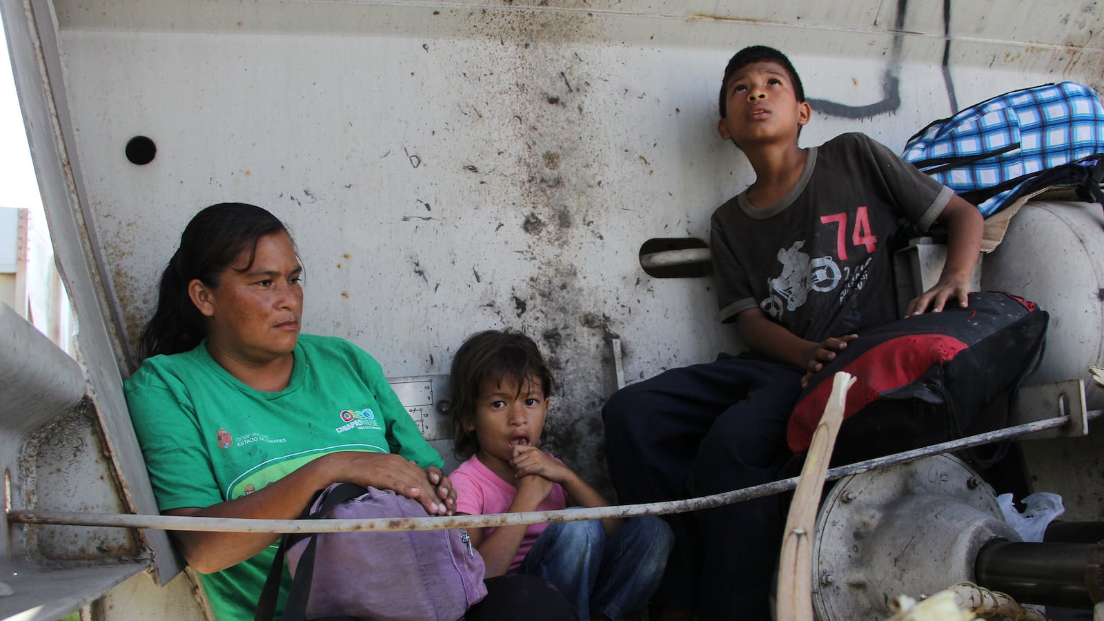 articles/2014/07/21/latinos-encounter-a-new-grapes-of-wrath-situation-in-california/140720-mills-border-kids-grapes-wrath-tease_vxr6iy