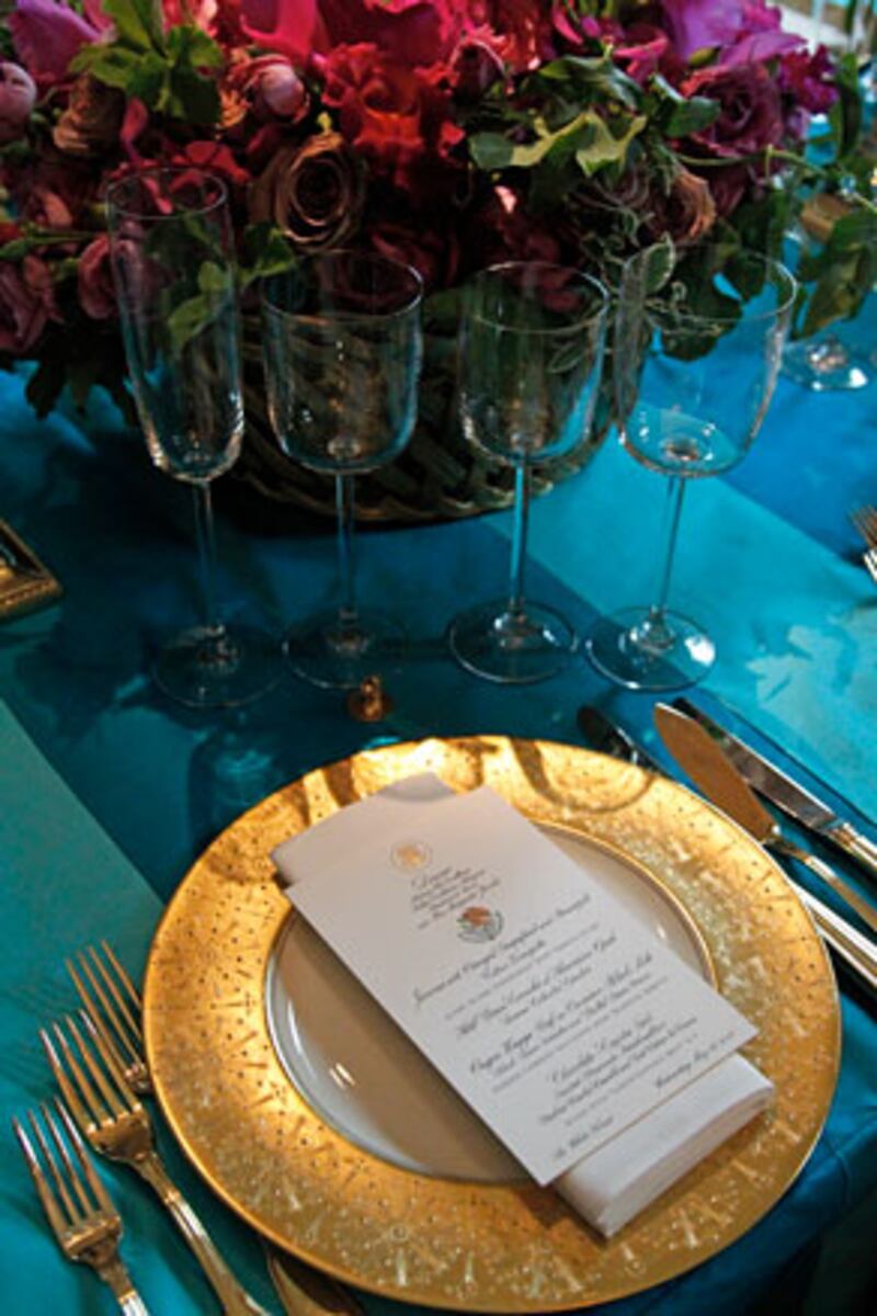 galleries/2010/05/19/obama-calderon-state-dinner/state-dinner---detail_heuhuo