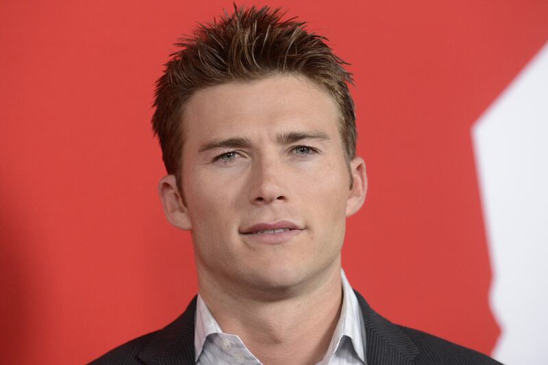 articles/2013/09/25/scott-eastwood-is-more-than-just-clint-s-smokin-hot-son/130924-klassen-eastwood-tease_lz8xz6