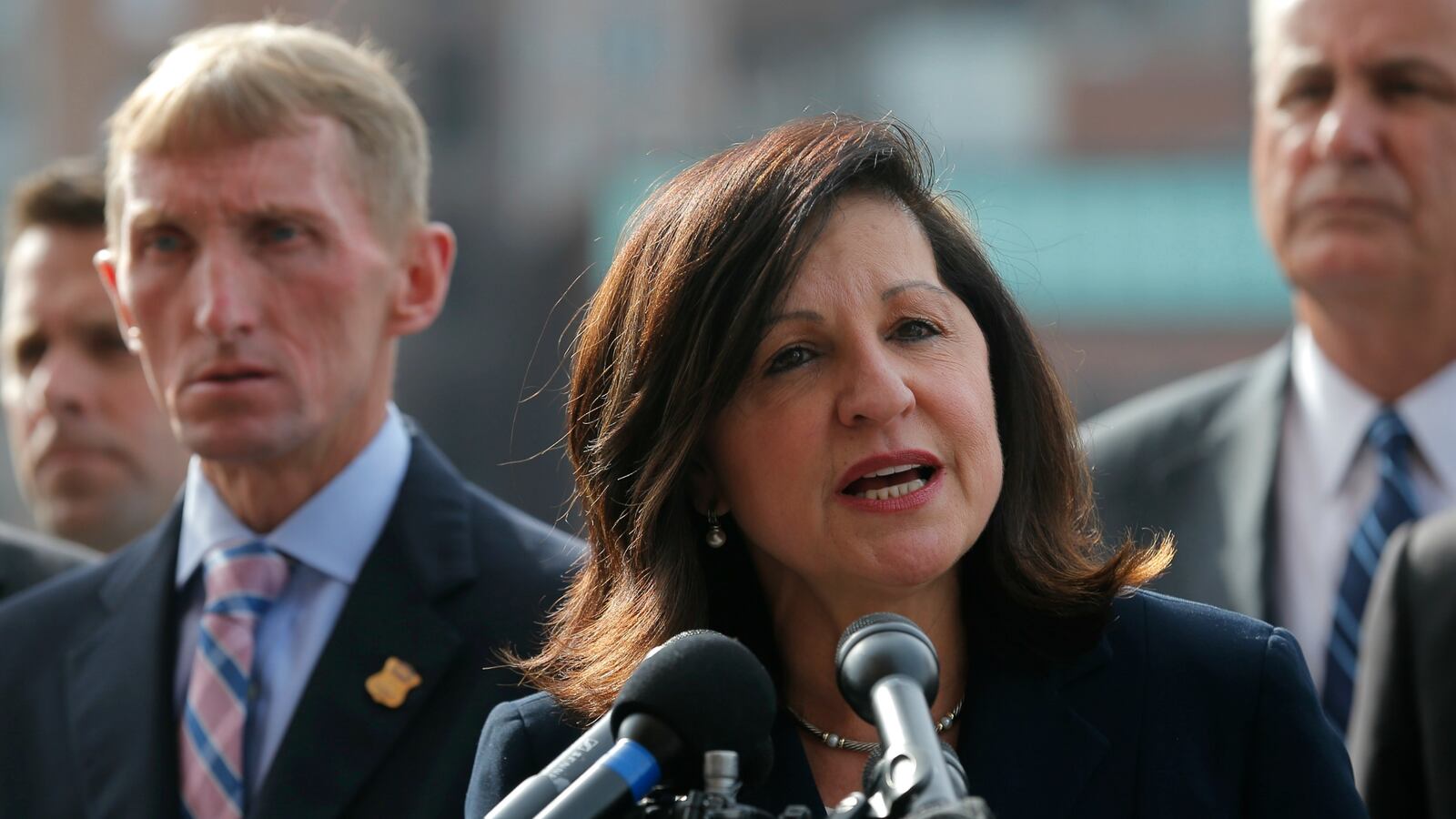 cheats/2016/12/21/us-attorney-carmen-ortiz-to-step-down/161221-carmen-ortiz-retire-cheat_lbbk0u