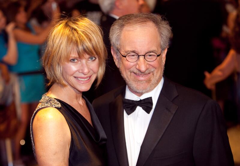 galleries/2009/05/10/white-house-correspondents-dinner/correspondence-dinner---spielberg_sbe9ju