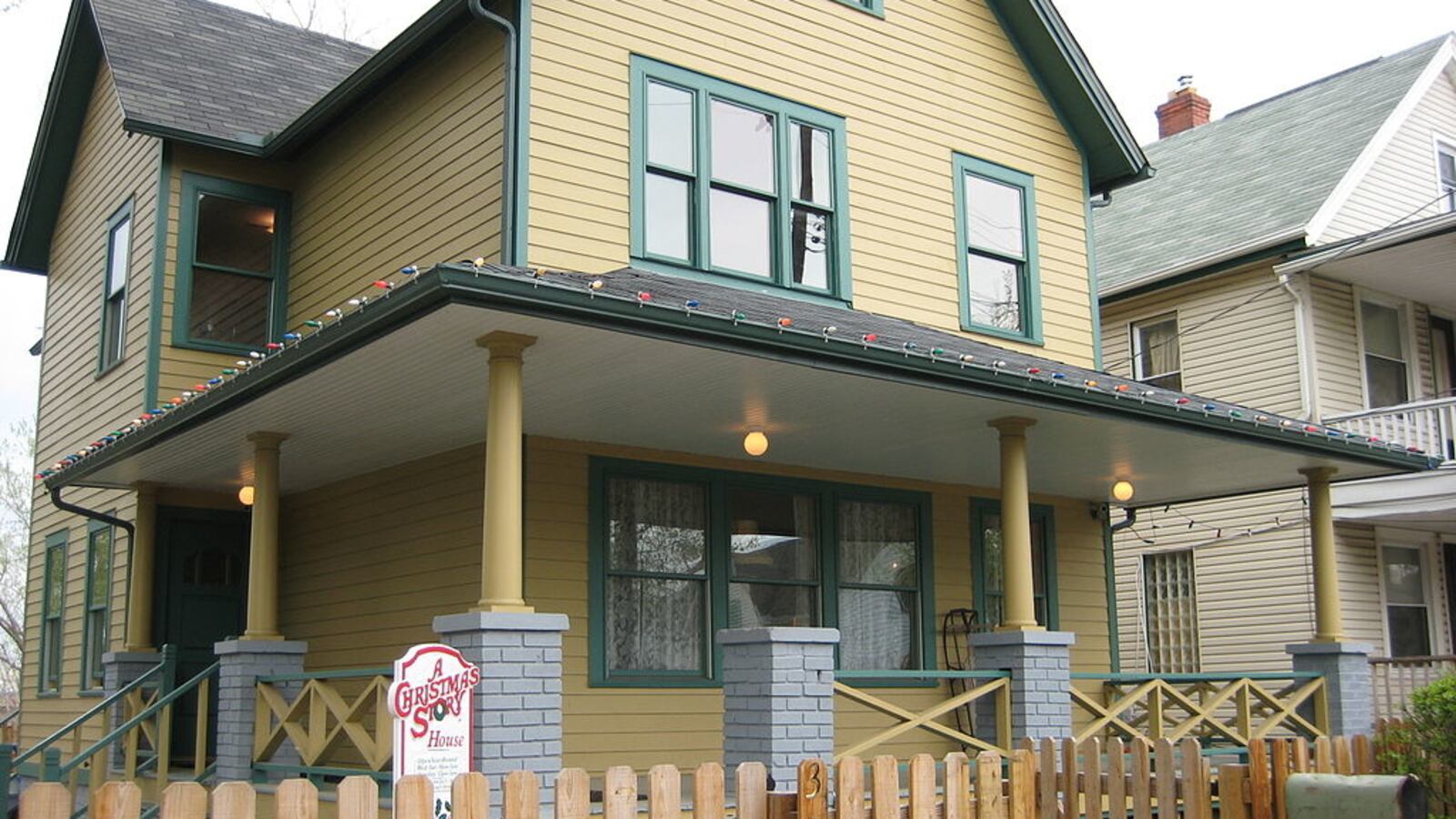 1024px-A_Christmas_Story_house_vlghju