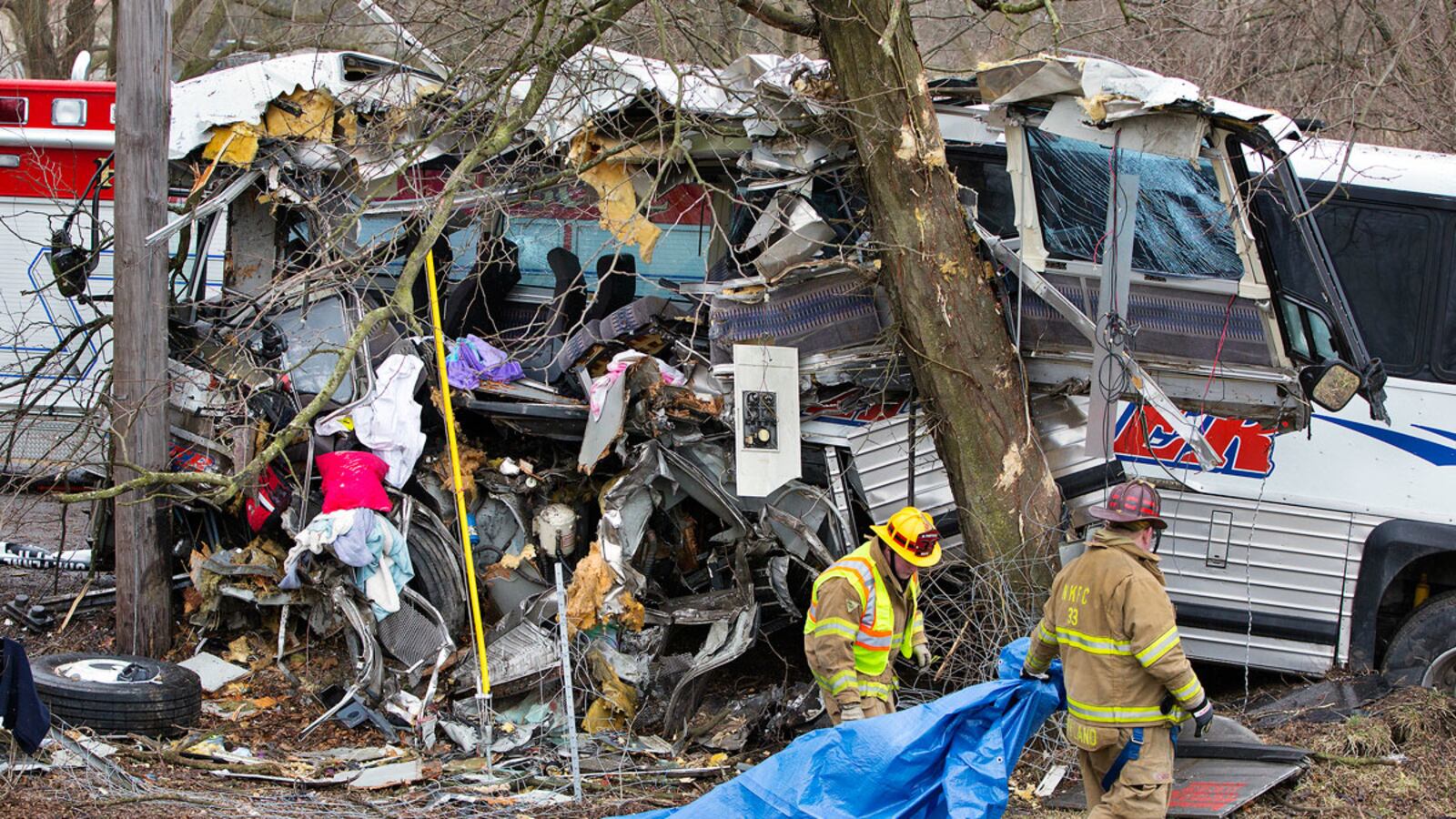 cheats/2013/03/16/seton-hill-bus-crash-kills-two/130317-Seton-bus-crash-cheat_t7xo38