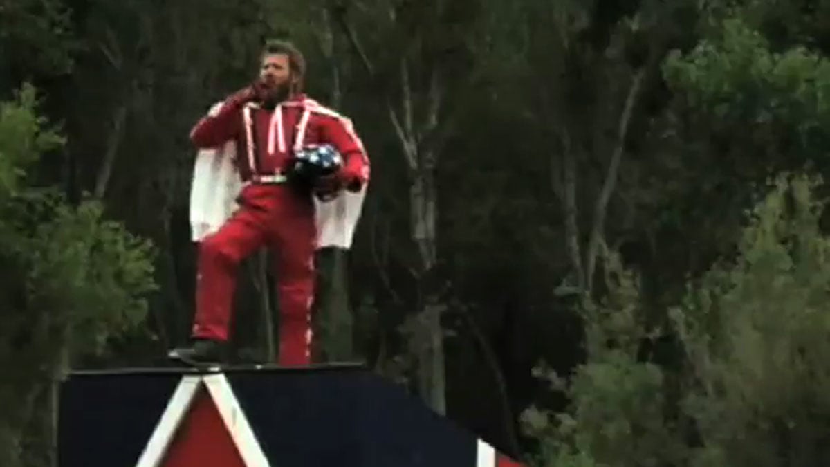 videos/2011/07/01/ryan-dunn-jackass-tribute/110701-youtube-dunn-tribute-1200_lvbdxd