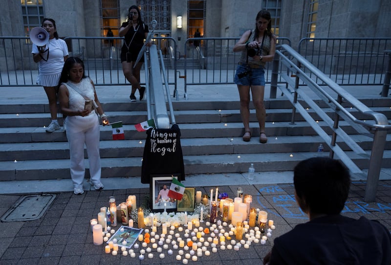 Salgado Araujo vigil
