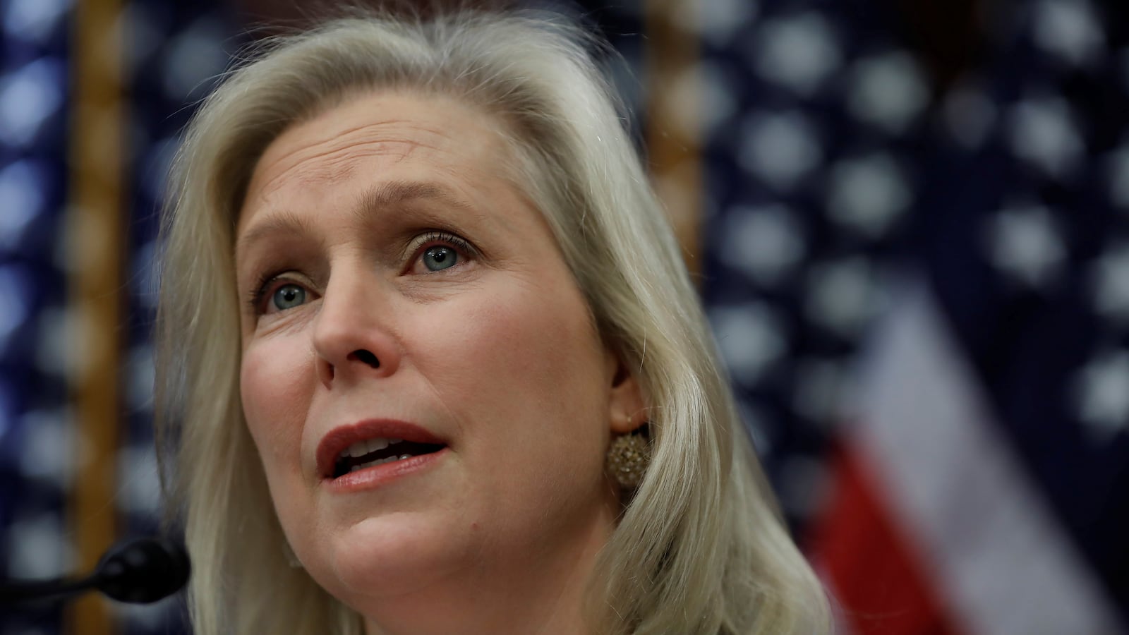 171211-gillibrand-trump-cheat_vp5ibu