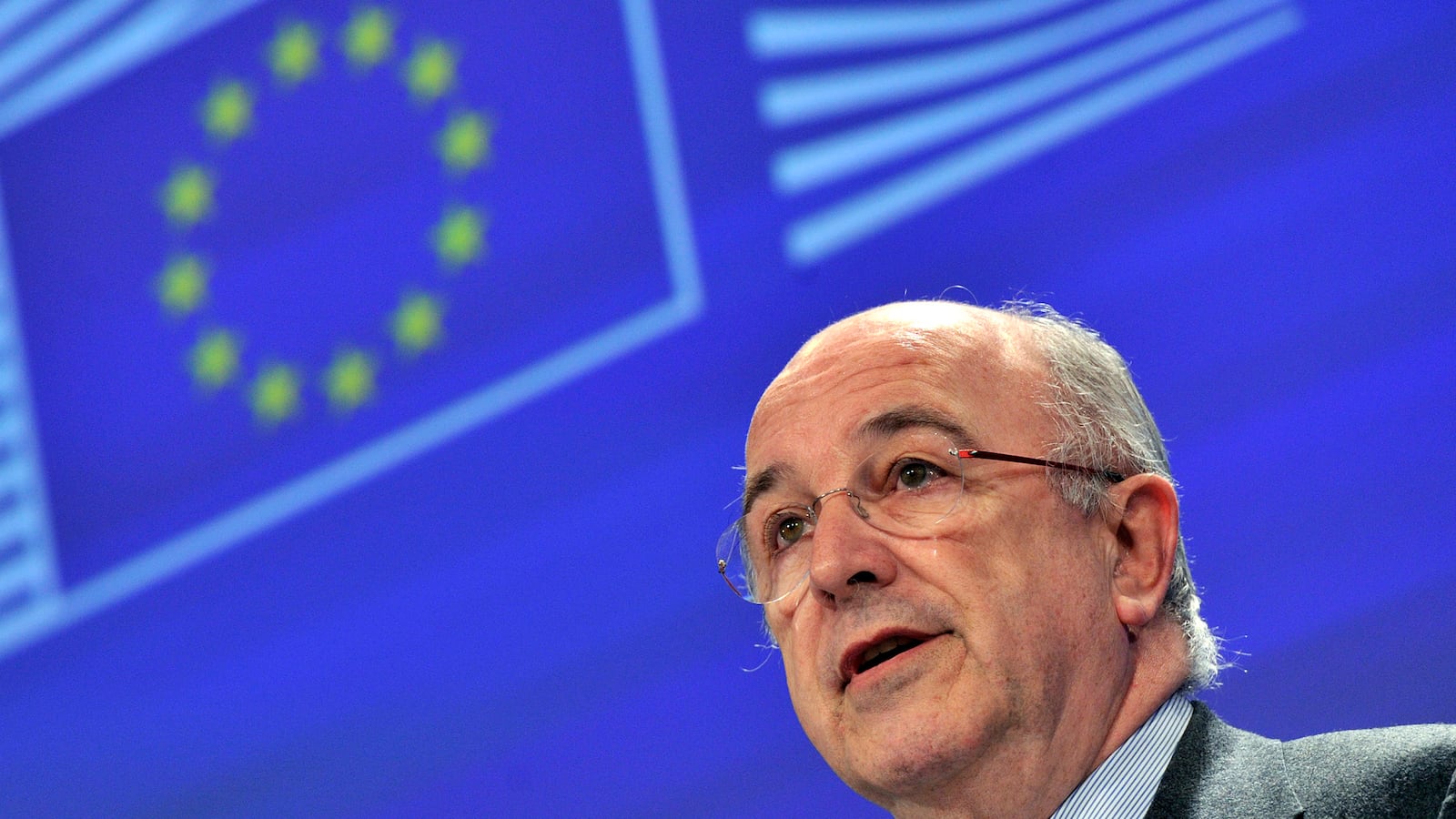 cheats/2013/12/04/eu-smacks-banks-with-2-3b-fine/131204-eu-banks-cheat_qk9rvn