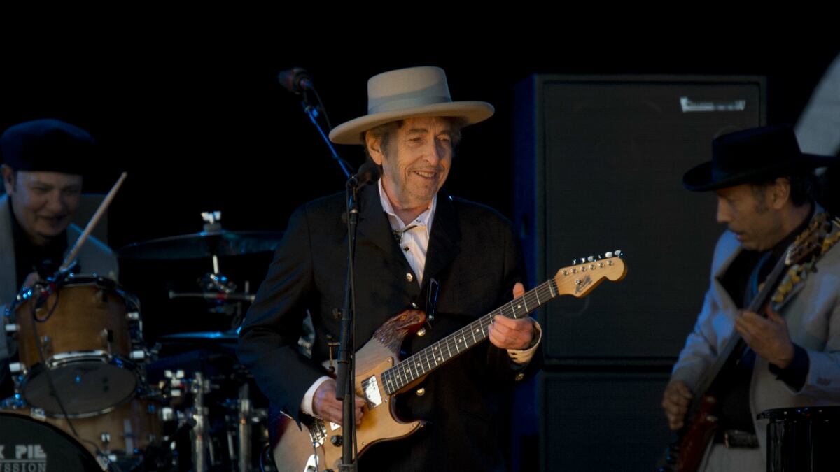 cheats/2012/07/17/new-dylan-album-announced/dylan-new-album_d9rzwg