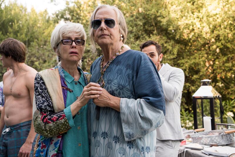 galleries/2015/12/17/15-best-tv-shows-of-2015-mr-robot-transparent-more-photos/151216-fallon-tv2_biomju