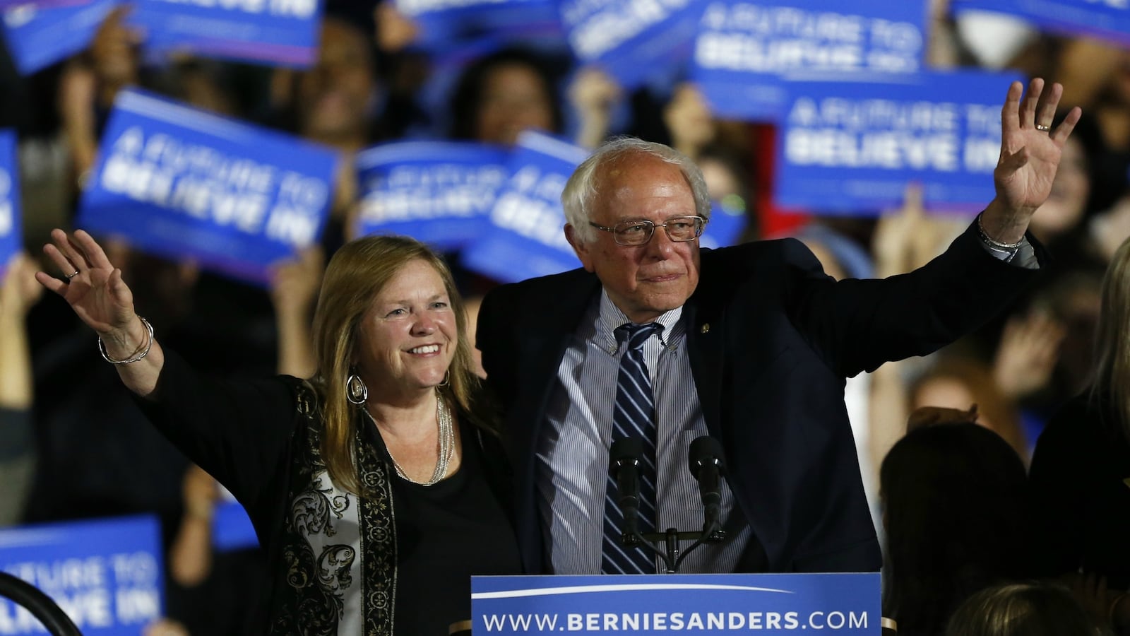 cheats/2016/06/08/top-bernie-supporters-unite-the-party/160608-sanders-supporters-cheat_kgdtza