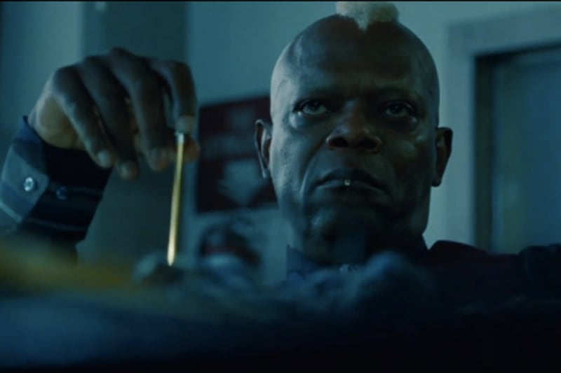 galleries/2013/11/27/movies-to-see-or-skip-thanksgiving-weekend-the-hunger-games-catching-fire-oldboy-more/131126-sam-jackson-hair-6-oldboy_mcnmsw