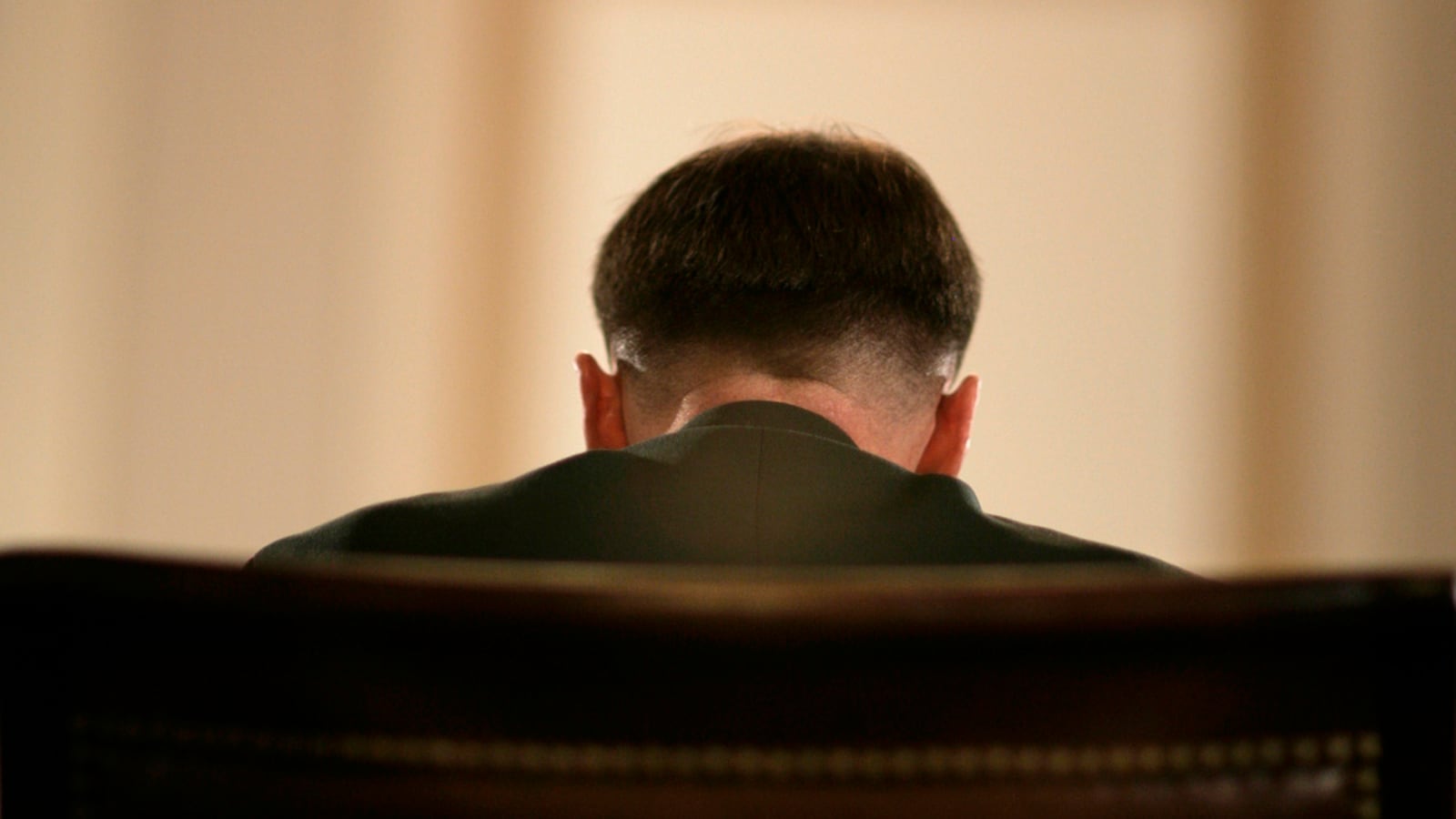 articles/2012/11/18/david-petraeus-a-good-general-is-a-terrible-thing-to-waste/petreaus-waste-dimond_rugbh0