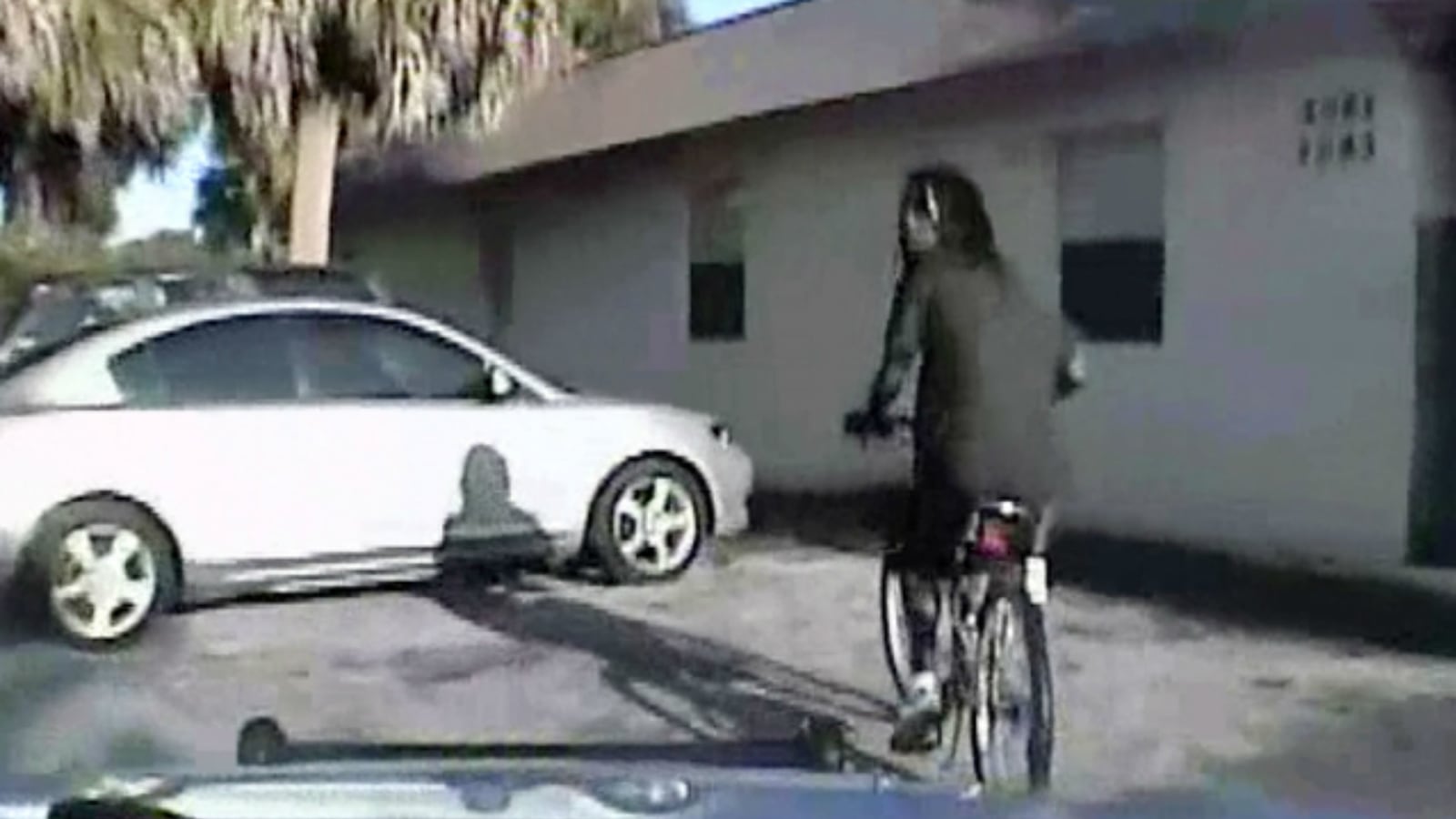 cheats/2015/04/23/video-cop-kills-black-man-holding-phone/150423-cop-shooting-video_jmnxc7