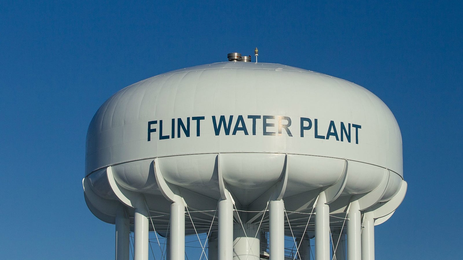 flint-michigan-water-pregnancy_ywtrjt