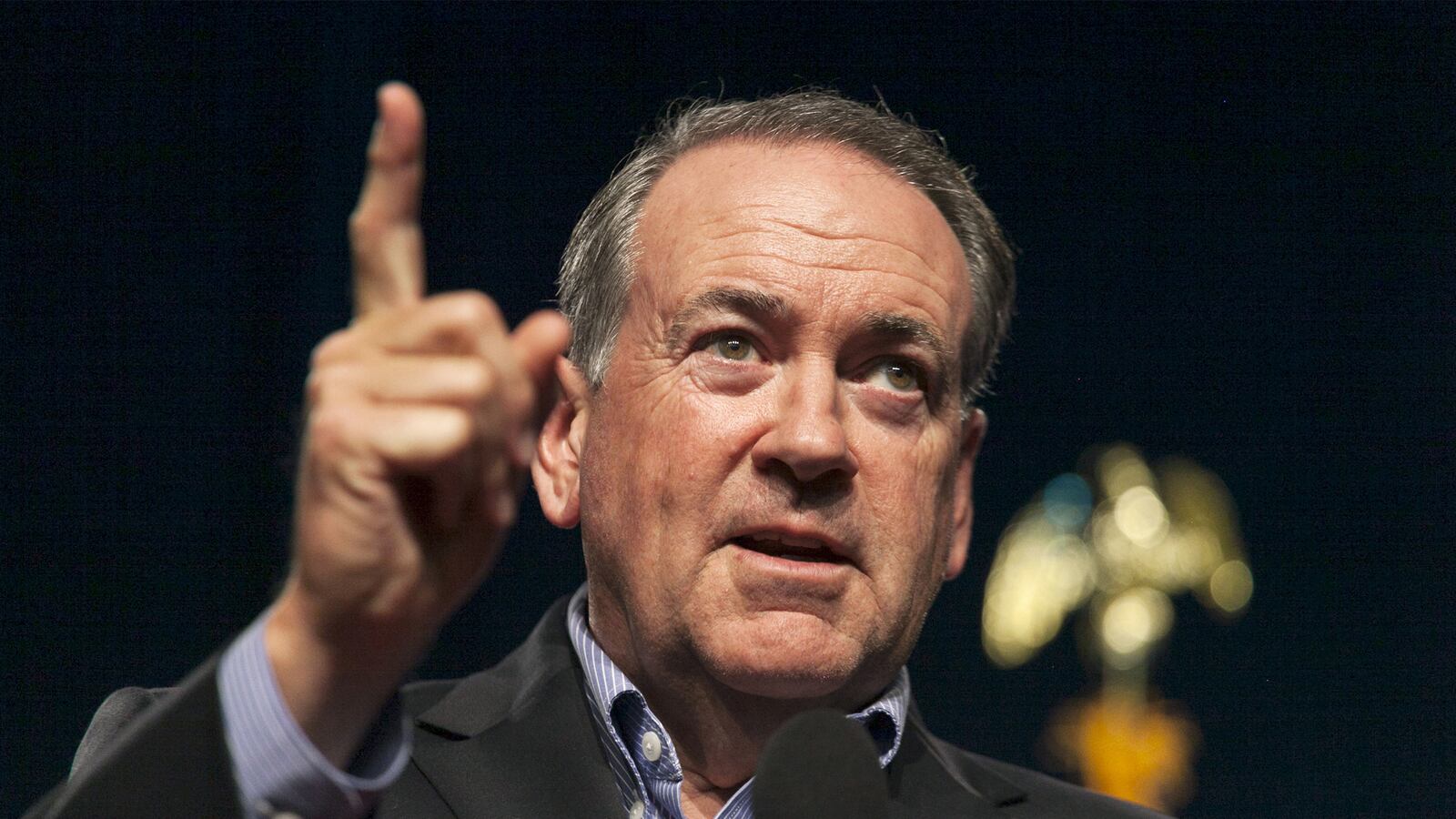 articles/2015/10/13/huckabee-bernie-s-like-a-north-korean-dog-eater/151013-nuzzi-huckabee-north-korea-tease_rld2m2