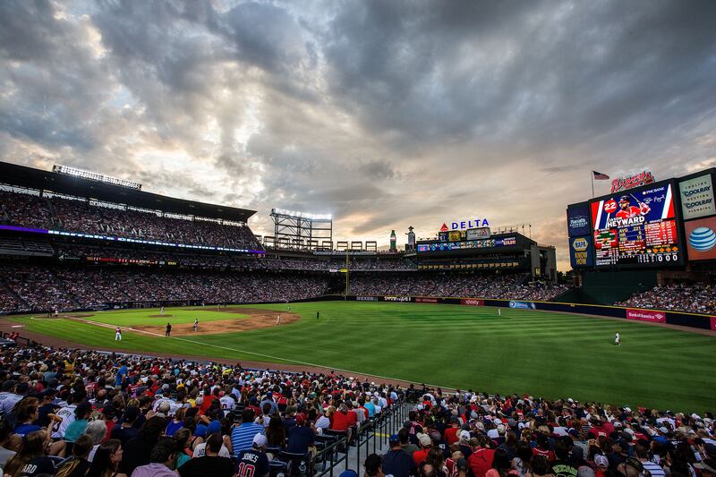 galleries/2014/04/21/best-bang-for-your-buck-baseball-stadiums-photos/mlb-stadium-rankings-atlanta_zhmdln