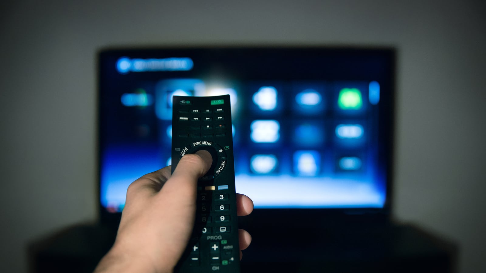 articles/2013/09/29/breaking-bad-finale-homeland-premiere-how-to-survive-dvrmageddon/130926-lynch-dvr-tease_tj8owy