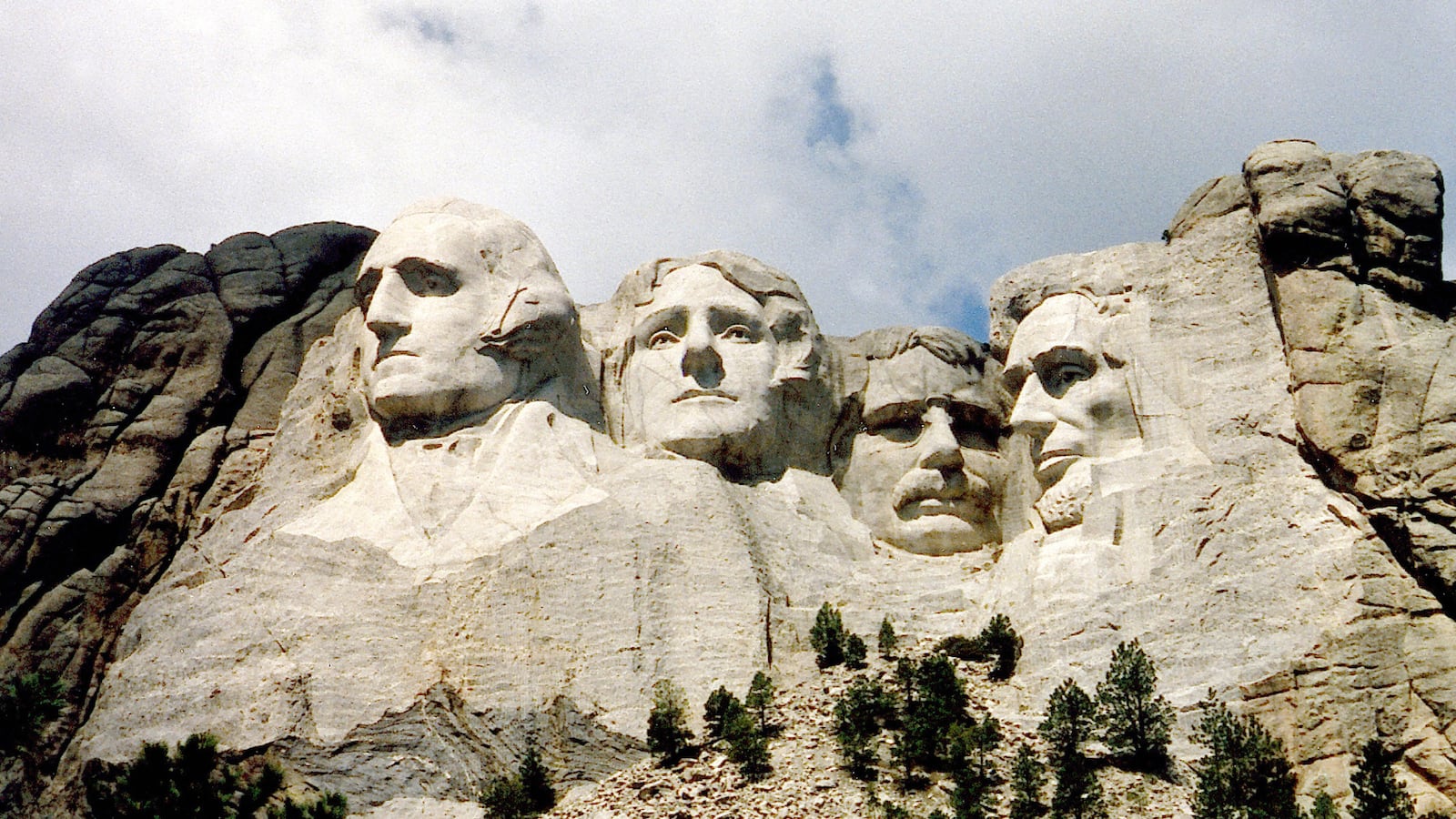 articles/2013/07/09/south-dakota-is-2013-top-state-for-business/130709-south-dakota-tease_fnseod