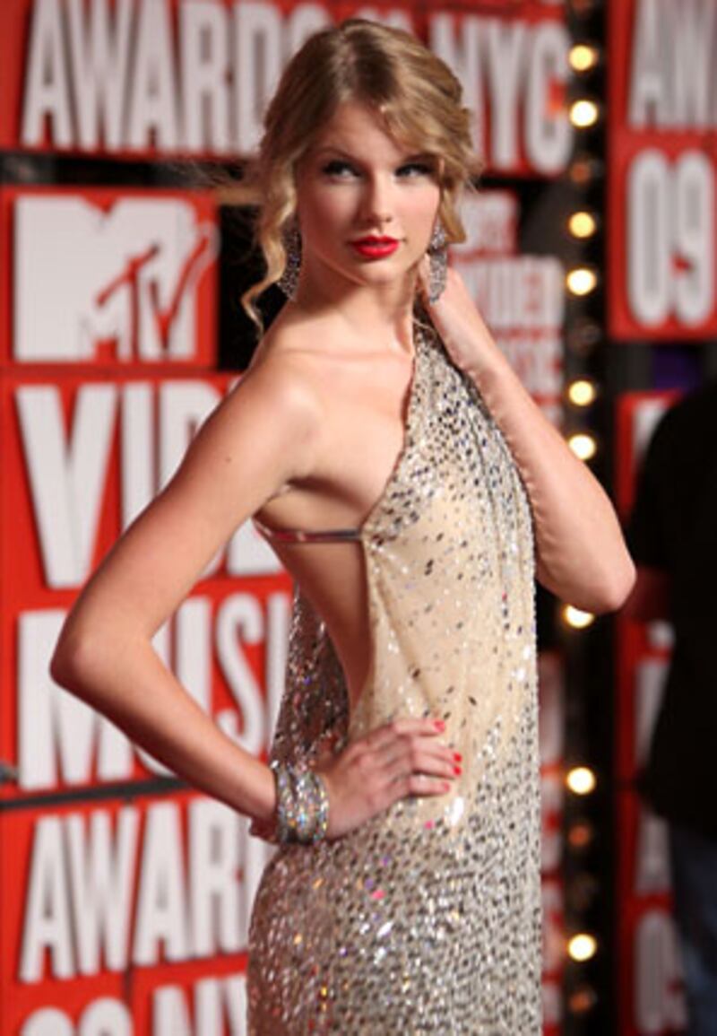 galleries/2009/09/14/vma-red-carpet/vma-red-carpet---taylor-swift_nltcnx