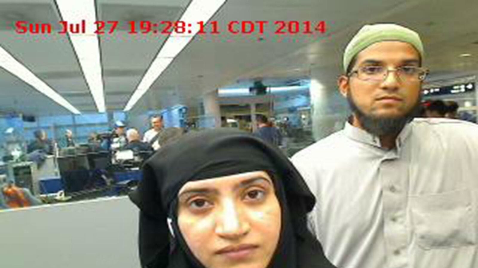 cheats/2015/12/15/malik-sent-facebook-messages-about-jihad/151210-malik-contacted-extremists-cheat_utydt0