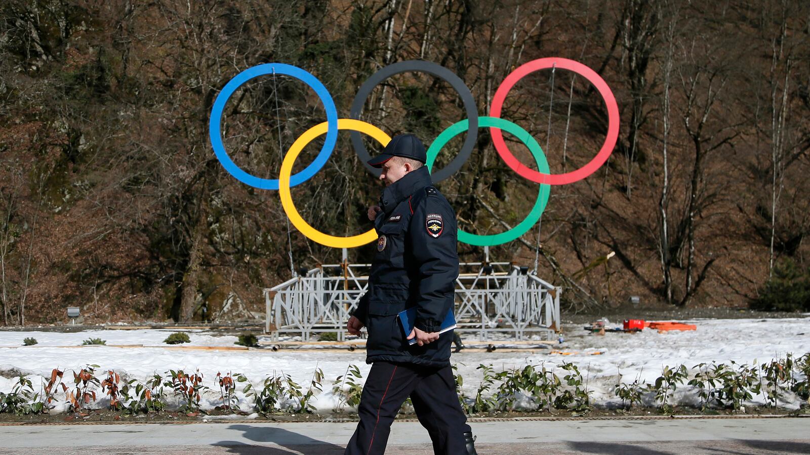 cheats/2014/02/06/russia-sochi-as-safe-as-new-york/140206-sochi-security-cheat_qazvmo