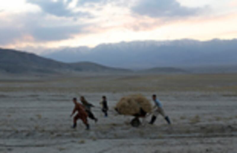 articles/2013/06/26/u-s-built-schools-in-afghanistan-pose-potentially-life-threatening-risks/130626-rogin-afghan-tease_t9nrot