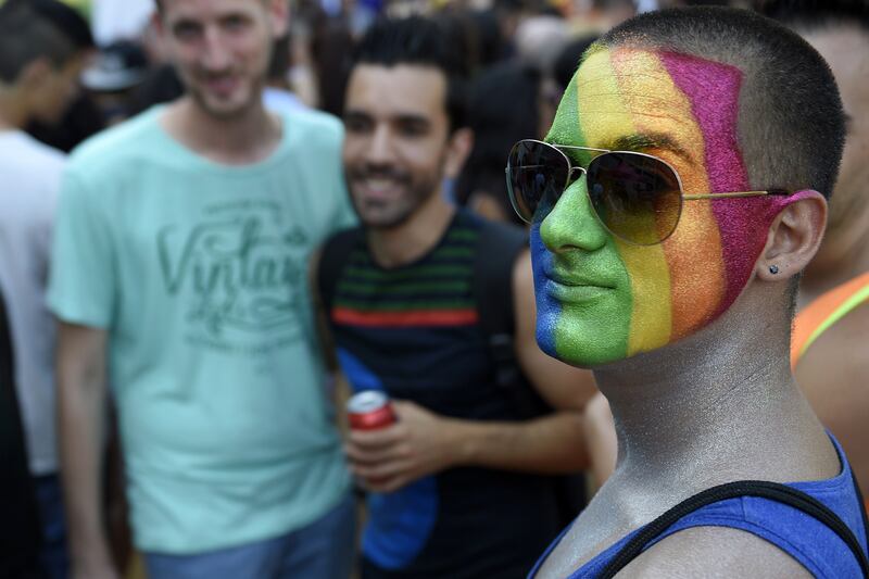 galleries/2015/06/27/gay-pride-weekend-worldwide-photos/150627-gay-pride-world-03_toxs0j