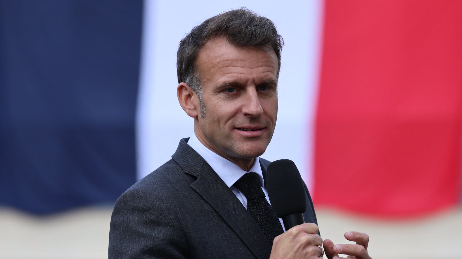 Macron speaking to crowd