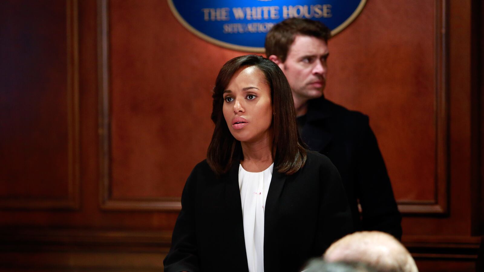 articles/2014/04/18/the-explosive-scandal-finale-was-its-best-episode-yet/140417-fallon-scandal-tease_xtgltf